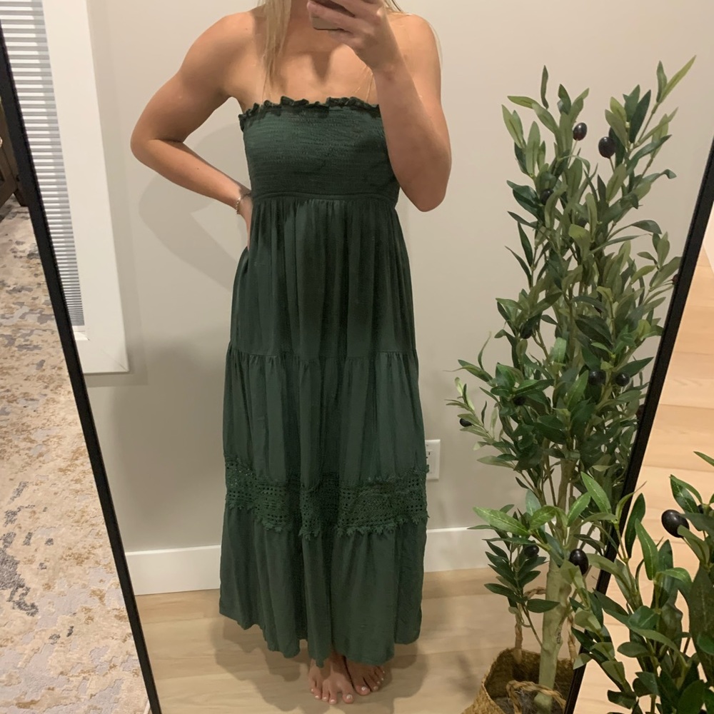 Strapless dress